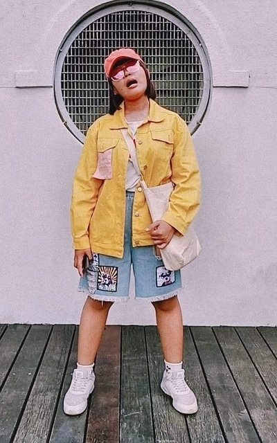 鮮豔牛仔