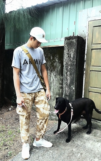 一日軍裝的動物訓練師