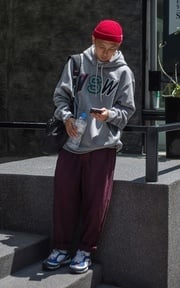 帽 TEE