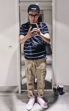 今日工事：?陪女友逛街，其實是女友陪我逛街啦哈哈