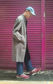 霧灰窗型格紋