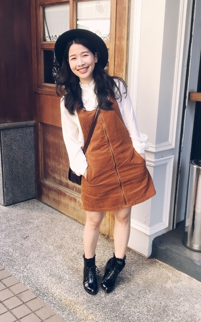 大地色