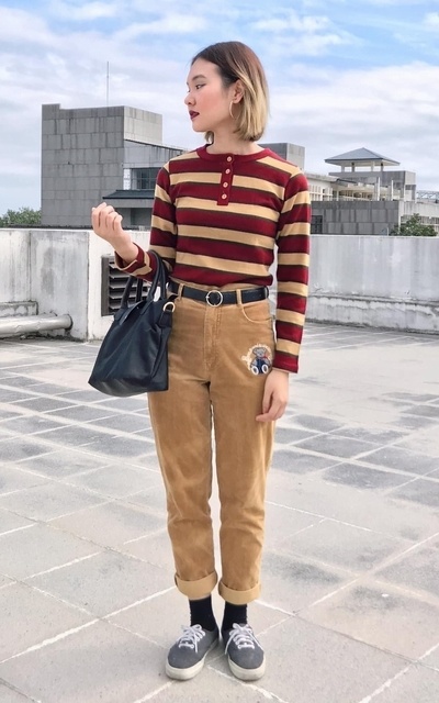 上衣加褲子60塊