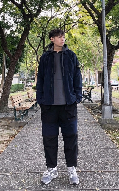 帽T搭外套剛剛好的天氣