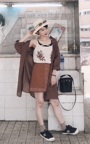 Outfit. 41