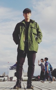 小偷軍裝風格
