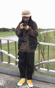 在森林中可直接融為一體。