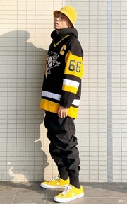 Black & Yellow