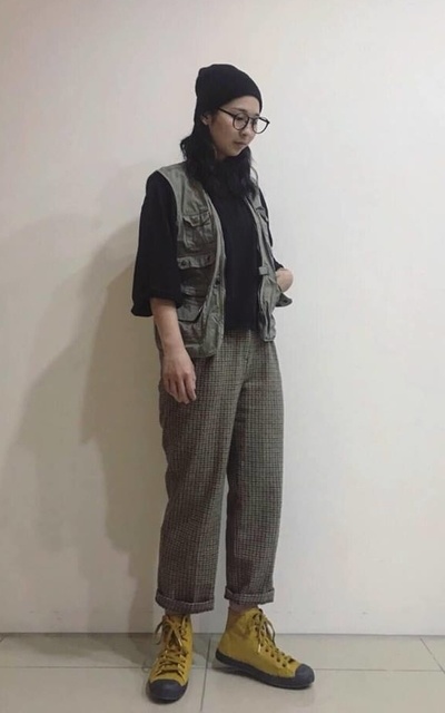 芥末，黃。