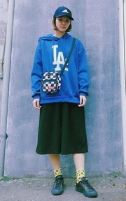 LA