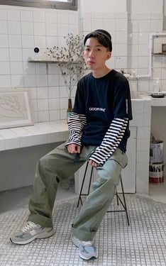 T-SHIRT