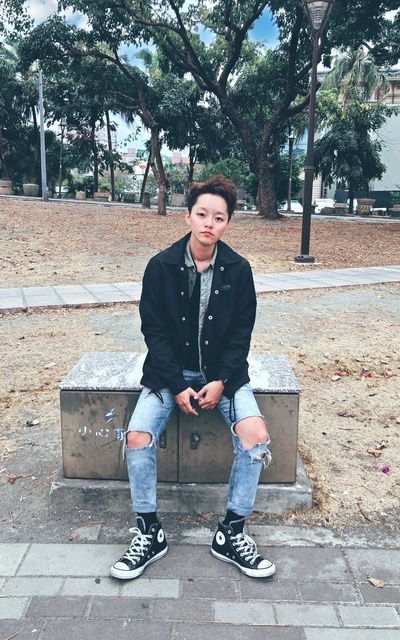 小心有電