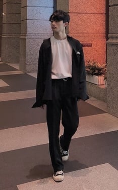 普通安全黑色白色