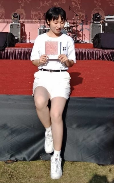 ALL WHITE IS GOOD