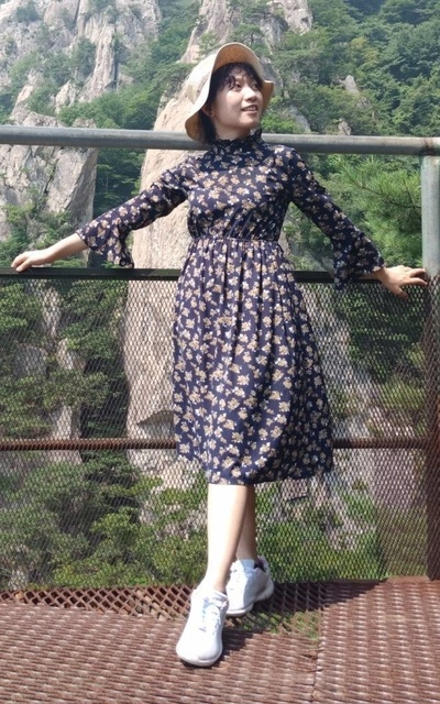 爬山也要美拍啊