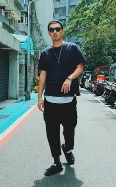 藍黑藍黑