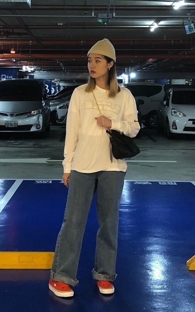 裡面有一件短袖，你有看到嗎