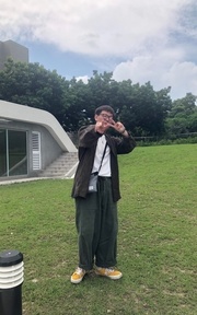 青青草地