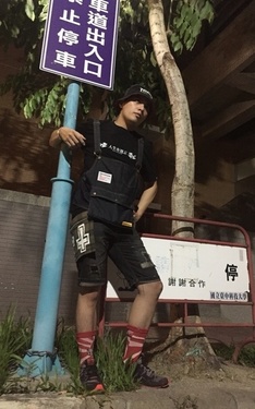 滑板X牛仔