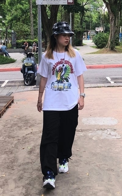 逼!!! ???