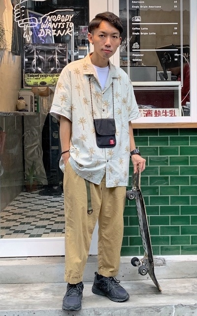 中山直直撞