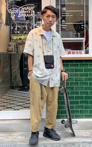 中山直直撞