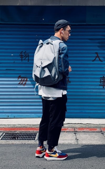 要嘛低調要嘛搞怪