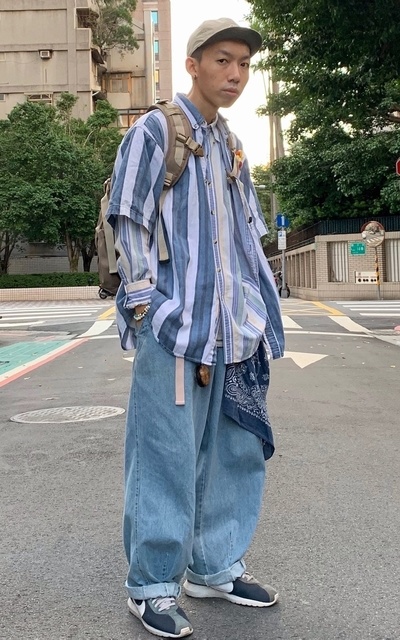 妳說藍色是妳最愛的顏色
