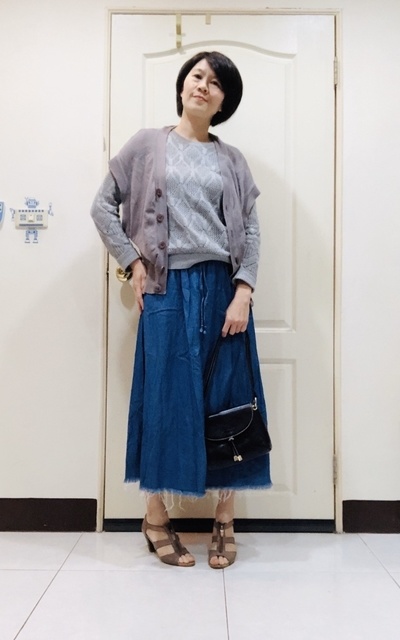 灰+牛仔長裙