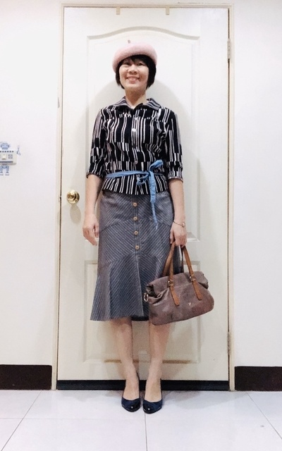 挑戰成熟大人味;其實是老氣橫秋