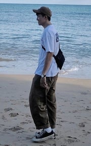 誰說海邊一定要泳裝