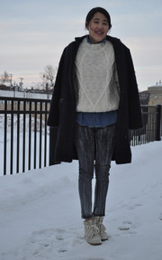 FROZEN WHITE