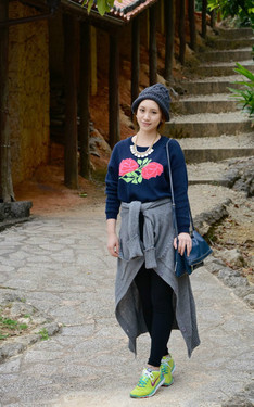 Knitted Blue