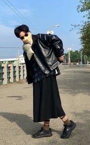 接棒囉！黑色跟綠色的搭配～