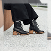 TIMBERLAND 的 粗跟短靴