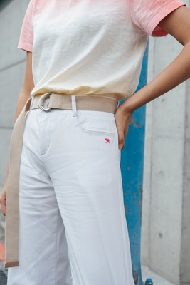 Medium 7921940ab68acdeb