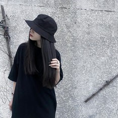 VAC 的 T-SHIRT