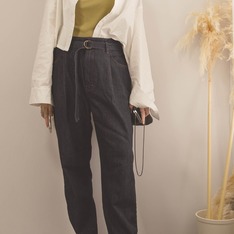 UNIQLO 的 牛仔褲