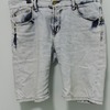 ZARA 的 牛仔短褲