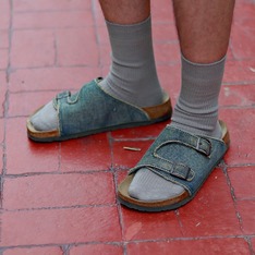 BIRKENSTOCK 的 拖鞋