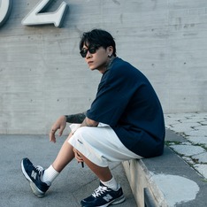 NEW BALANCE 的 鞋子