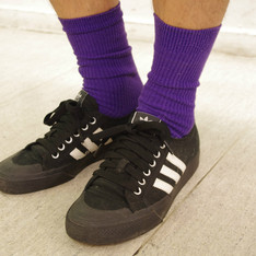 ADIDAS 的 紫襪帆布鞋