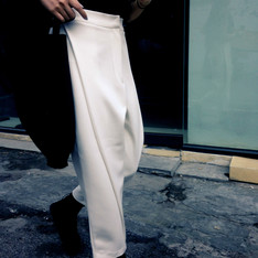 92PLEATS 韓國代購 的 特殊剪裁寬褲