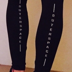 OUTER SPACE 的 LEGGING