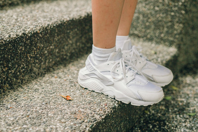 nike air huarache 的 球鞋