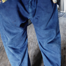 LEVI'S VINTAGE CLOTHING 的 水洗藍寬褲