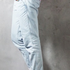 LEVI'S MADE & CRAFTED 的 牛仔褲