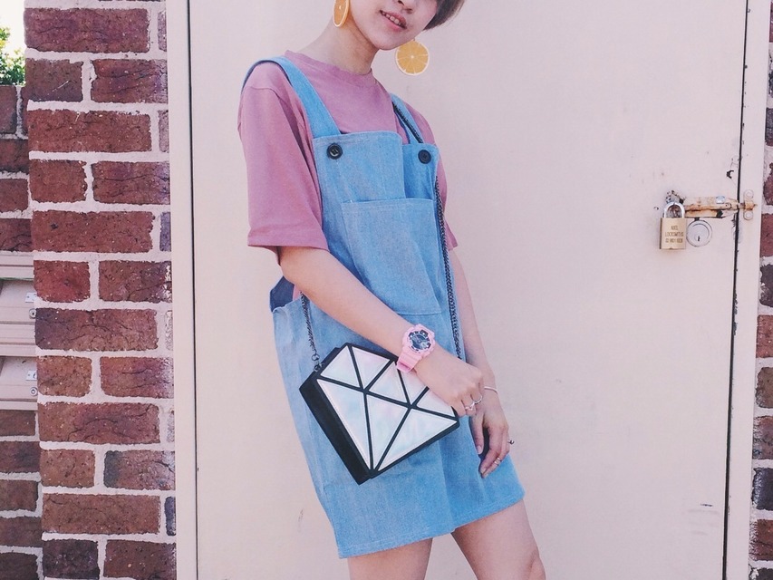 CHUU 的 牛仔吊帶裙