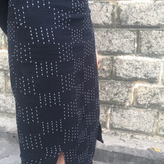 香港購入 的 黑色綴白色點點麻質裙子