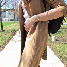 ANN TAYLOR 的 駝色長版大衣